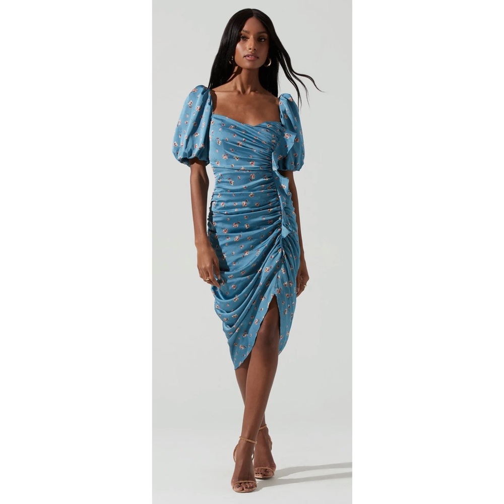 ASTR The Label Emma Floral Ruched Bubble Sleeve Midi Dress - Small